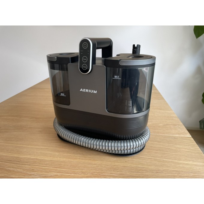 Aspirator pentru tapițerii și scaune auto AERIUM R1600 Clean Professional Aspirator pentru tapițerii și scaune auto AERIUM R1600 Clean Professional
