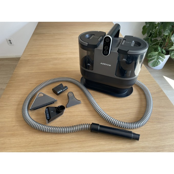 Aspirator pentru tapițerii și scaune auto AERIUM R1600 Clean Professional Aspirator pentru tapițerii și scaune auto AERIUM R1600 Clean Professional